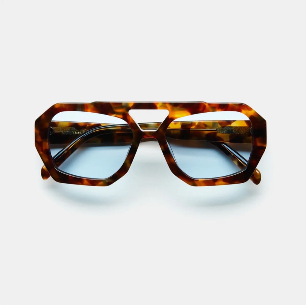 VEHLA River-Tort/Sky Sunglasses NWT